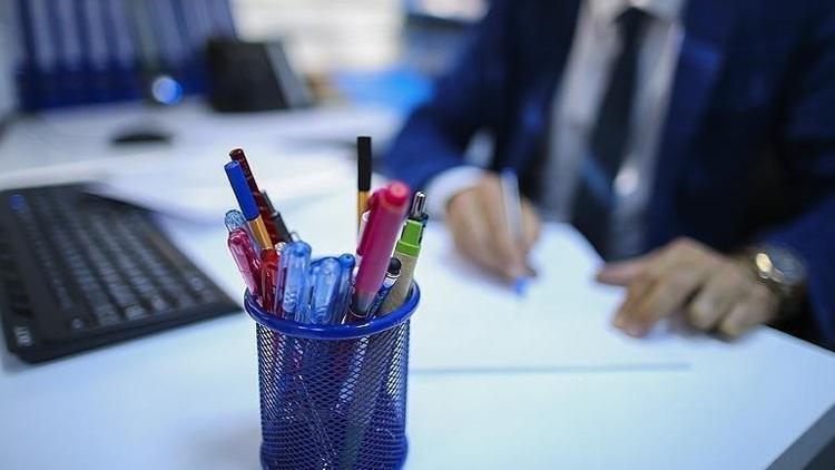 idari-musaade-yillik-musaadeden-duser-mi-idari-izinde-maastan-kesinti-olur-mu-0-4KiZKuUh İdari müsaade yıllık müsaadeden düşer mi? İdari izinde maaştan kesinti olur mu?