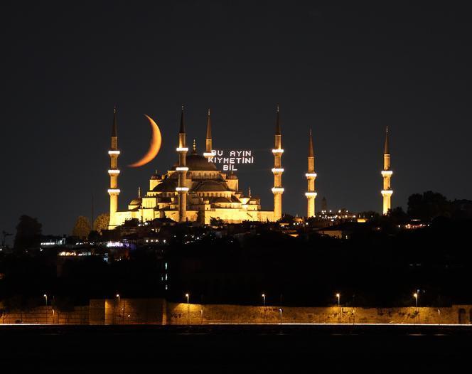 osmaniye-bayram-namazi-saat-kacta-osmaniye-bayram-namazi-saati-2025-diyanet-aciklamasi-4-Z5A6kaJn Osmaniye bayram namazı saat kaçta? Osmaniye bayram namazı saati 2025 Diyanet açıklaması
