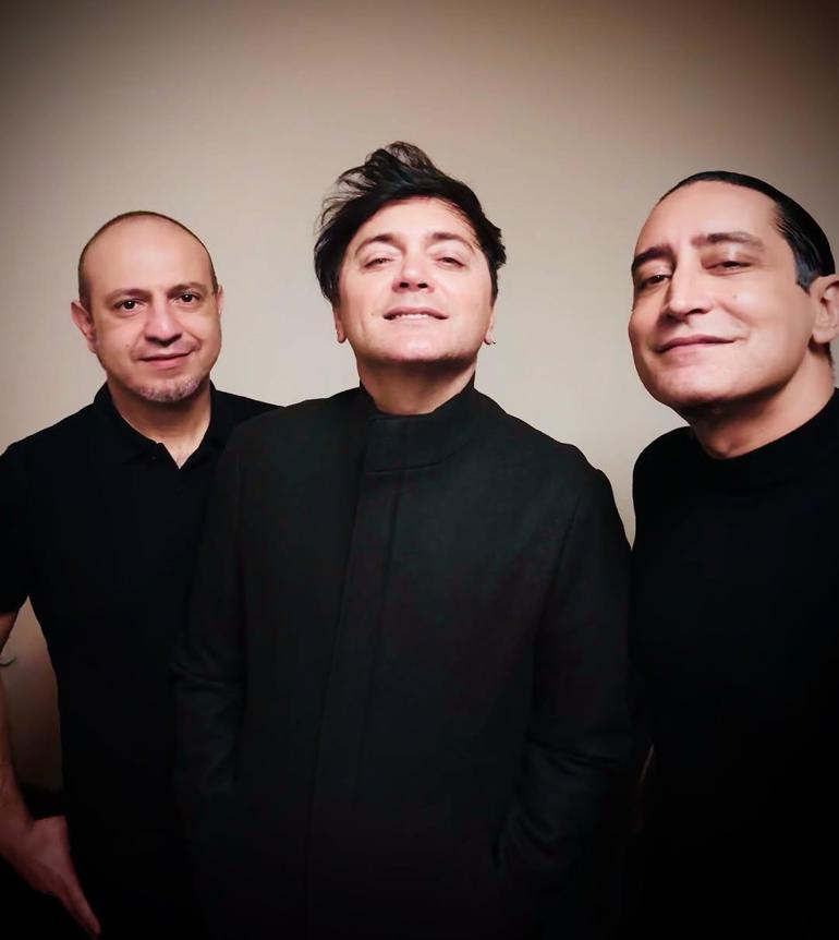 sahnelerde-bahar-havasi-9-mjEsfauO Sahnelerde bahar havası